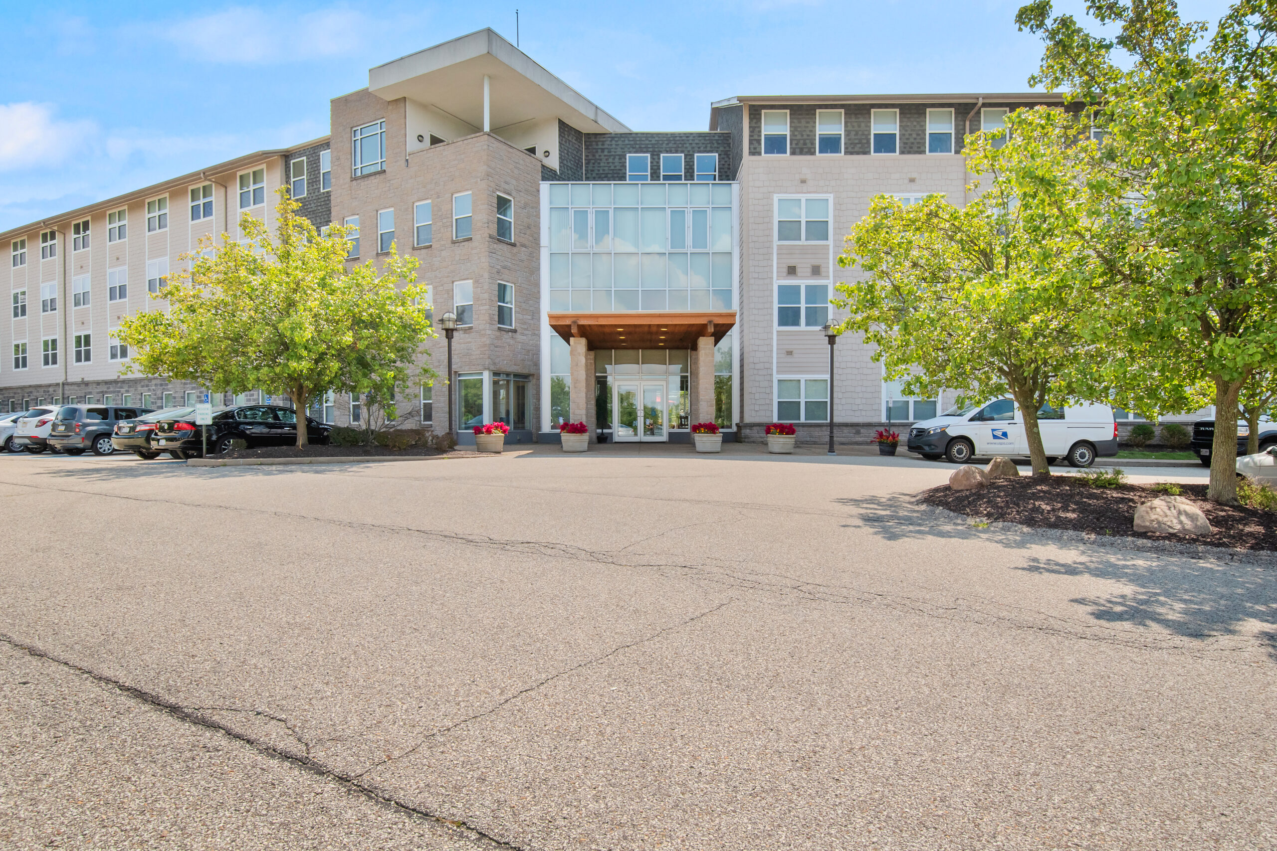 Ross Hill Retirement Residence Exterior